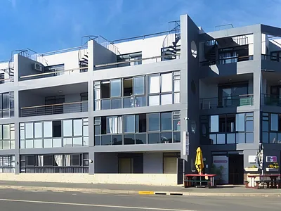 2 Bedroom Apartment For Sale in Gansbaai - yrkT.webp