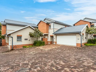 3 Bedroom Townhouse To Rent in Pretoria - img