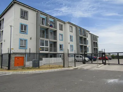 2 Bedroom Apartment For Sale in Kuils River - LMWa.webp