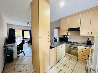 1 Bedroom Apartment For Sale in Sandton - img
