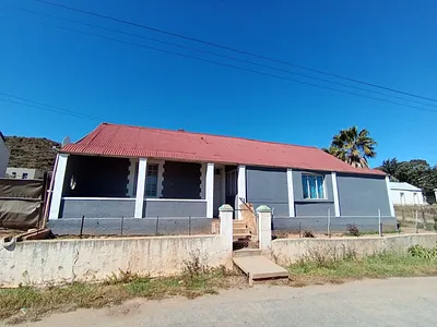 3 Bedroom House For Sale in Uniondale - o2tL.webp