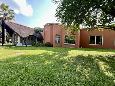 3 Bedroom House For Sale in Ermelo - 3f6s.webp