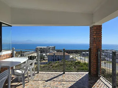 2 Bedroom Apartment To Rent in Mossel Bay - img