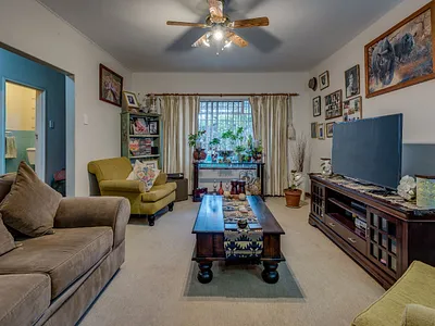 3 Bedroom House For Sale in Port Elizabeth - 6BOk.webp