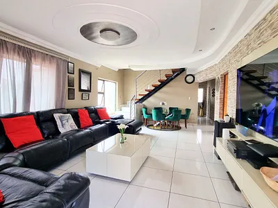 4 Bedroom House For Sale in Midrand - u6Li.webp
