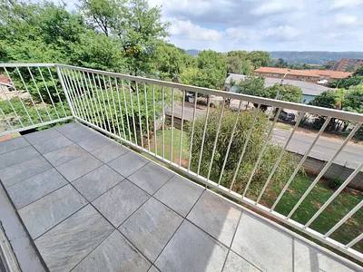 3 Bedroom Apartment For Sale in Pretoria - v8kK.webp
