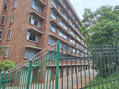 2 Bedroom House For Sale in Pretoria - ZlhM.webp