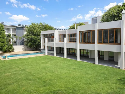 4 Bedroom House For Sale in Sandton - seE3.webp