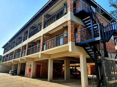 1 Bedroom Apartment For Sale in Potchefstroom - 6yNi.webp