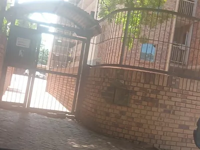 2 Bedroom Apartment For Sale in Pretoria - XXri.webp