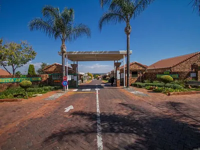 2 Bedroom Townhouse For Sale in Centurion - qrGH.webp