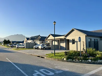 3 Bedroom House For Sale in George - fxSl.webp