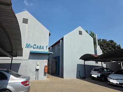 2 Bedroom Townhouse For Sale in Pretoria - uOOf.webp