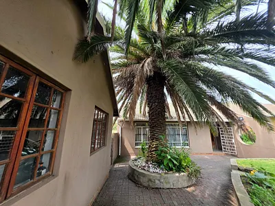 3 Bedroom House For Sale in Secunda - Wk59.webp