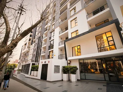 2 Bedroom Apartment For Sale in Johannesburg - GjyS.webp