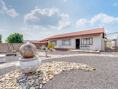 3 Bedroom House For Sale in Krugersdorp - pUSk.webp