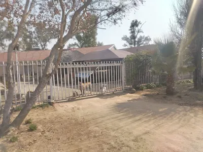 4 Bedroom House For Sale in Ladybrand - nIBO.webp