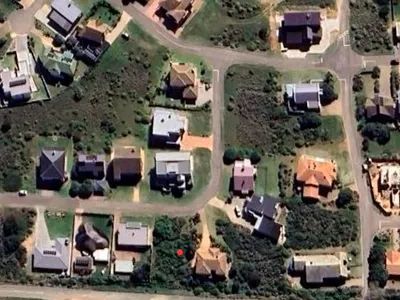 House For Sale in Vleesbaai - x7aO.webp