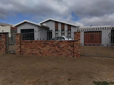 3 Bedroom House For Sale in Motherwell 5, Motherwell - PZze.webp