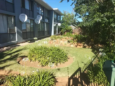 2 Bedroom Apartment For Sale in Krugersdorp - S5o4.webp