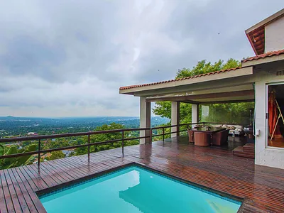 3 Bedroom House For Sale in Roodepoort - G7b6.webp