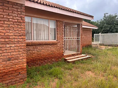 3 Bedroom House For Sale in Polokwane - y5TY.webp