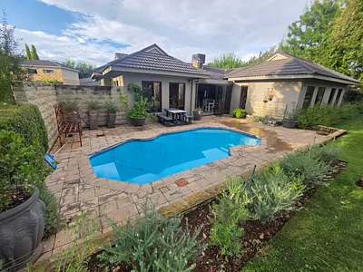 3 Bedroom House For Sale in Kimberley - LM8i.webp