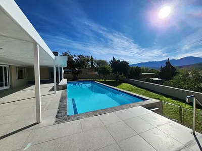 4 Bedroom House For Sale in Bonnievale - Onve.webp