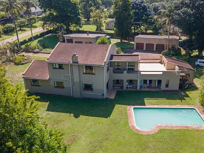 6 Bedroom House For Sale in Hillcrest - x0xp.webp