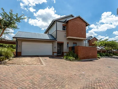 3 Bedroom Townhouse For Sale in Pretoria - bHej.webp