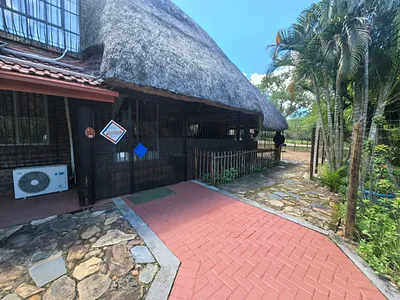 3 Bedroom House For Sale in Marloth Park - LgLg.webp