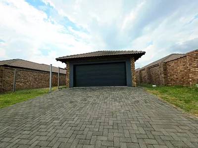 3 Bedroom House To Rent in Secunda - img