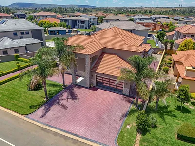 5 Bedroom House For Sale in Pretoria - F4sp.webp