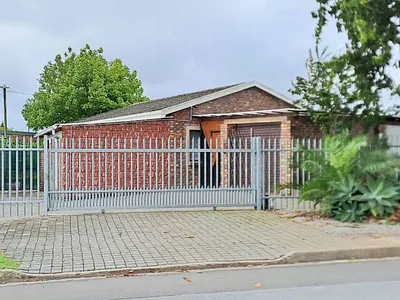 2 Bedroom House For Sale in George - mGZH.webp