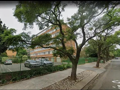 3 Bedroom Apartment For Sale in Pretoria - 6pmy.webp