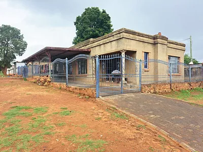 8 Bedroom House For Sale in Pretoria - rPkD.webp