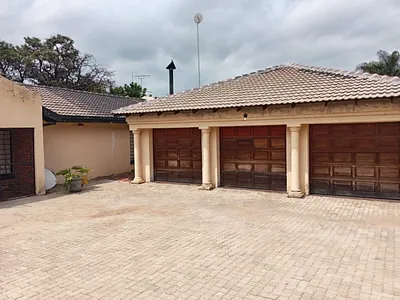 5 Bedroom House To Rent in Polokwane - img