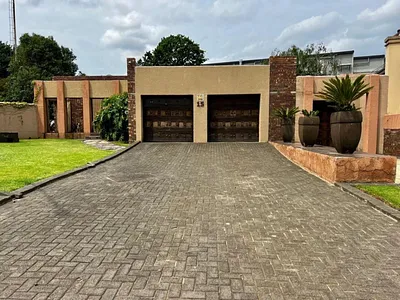 3 Bedroom House For Sale in Ermelo - abkg.webp