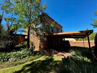 4 Bedroom House For Sale in Secunda - 6E7i.webp