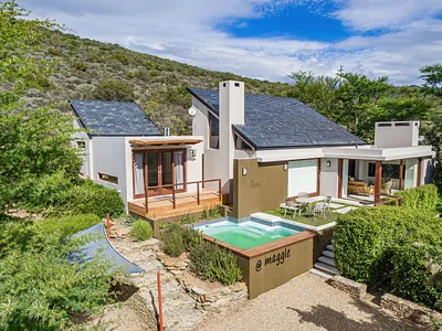 3 Bedroom House For Sale in Montagu - Gcue.webp