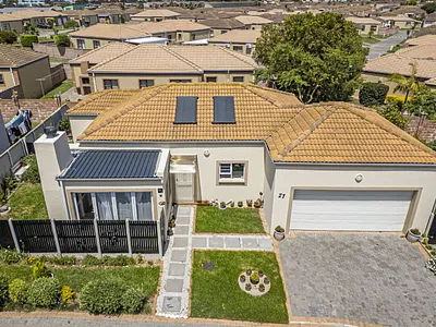 3 Bedroom House For Sale in Port Elizabeth - eo7f.webp