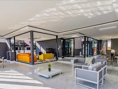 6 Bedroom House For Sale in Hartbeespoort - ywR0.webp