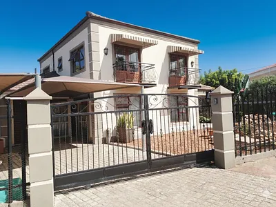 4 Bedroom House For Sale in Groot Brakrivier - svvO.webp