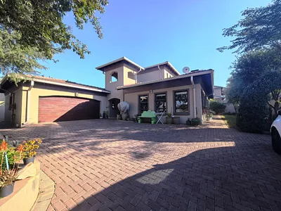 3 Bedroom House For Sale in Centurion - XGDn.webp