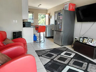 2 Bedroom Apartment To Rent in Oudtshoorn - SZOt.webp