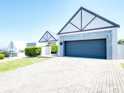 4 Bedroom House For Sale in George - WWE9.webp