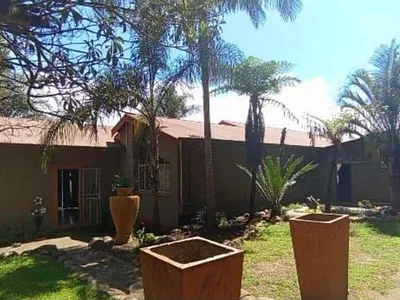 3 Bedroom House For Sale in Pretoria - mchc.webp