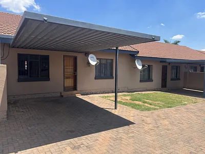 2 Bedroom House For Sale in Polokwane - dBxx.webp
