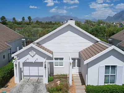 3 Bedroom House For Sale in Paarl - CVJR.webp
