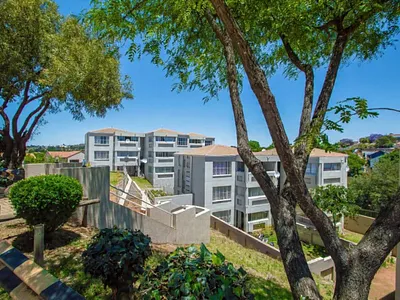 2 Bedroom Apartment For Sale in Roodepoort - GxOD.webp